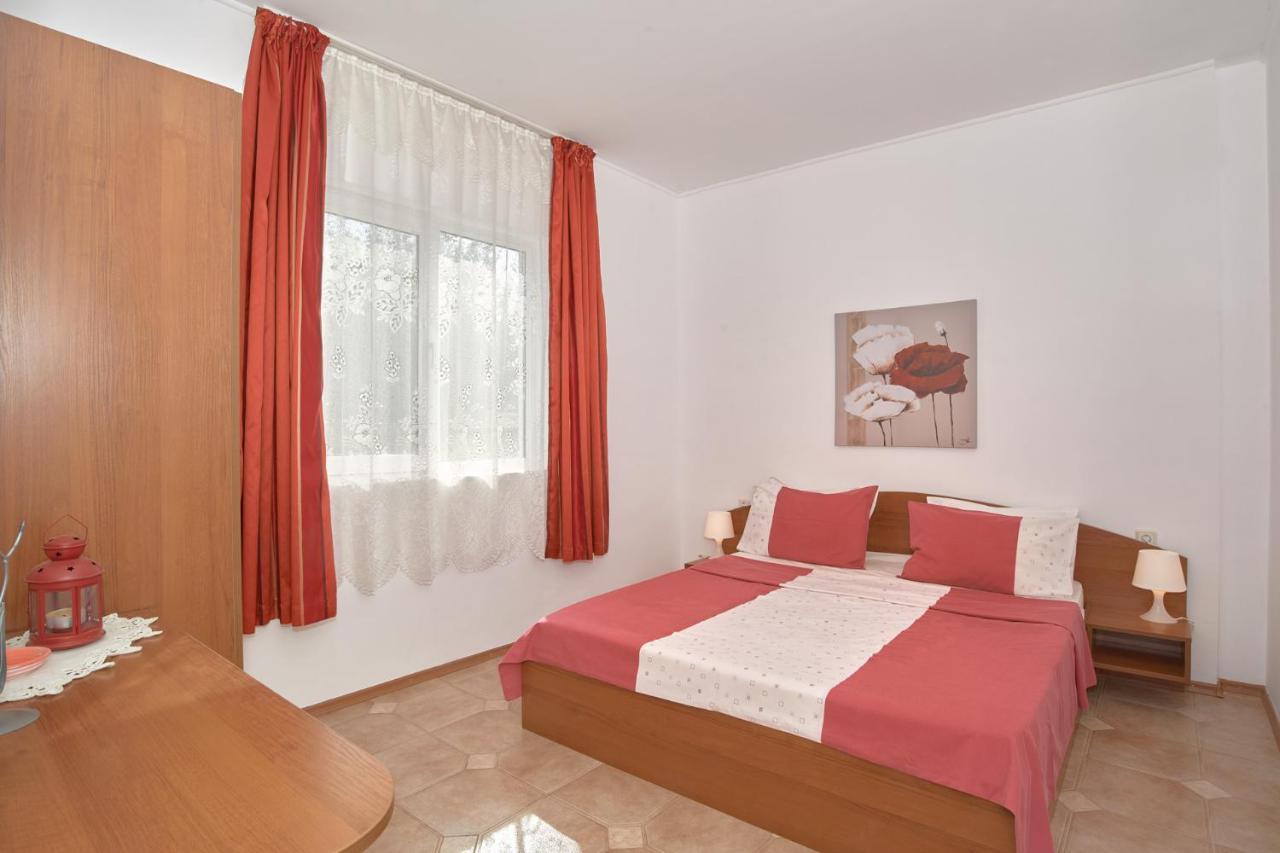 Green Life - 3 Villas With Private Pool Bryastovets Exterior foto